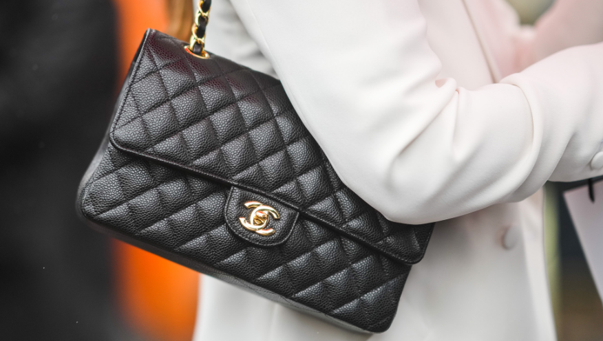 Quilted Chanel Black, Gold